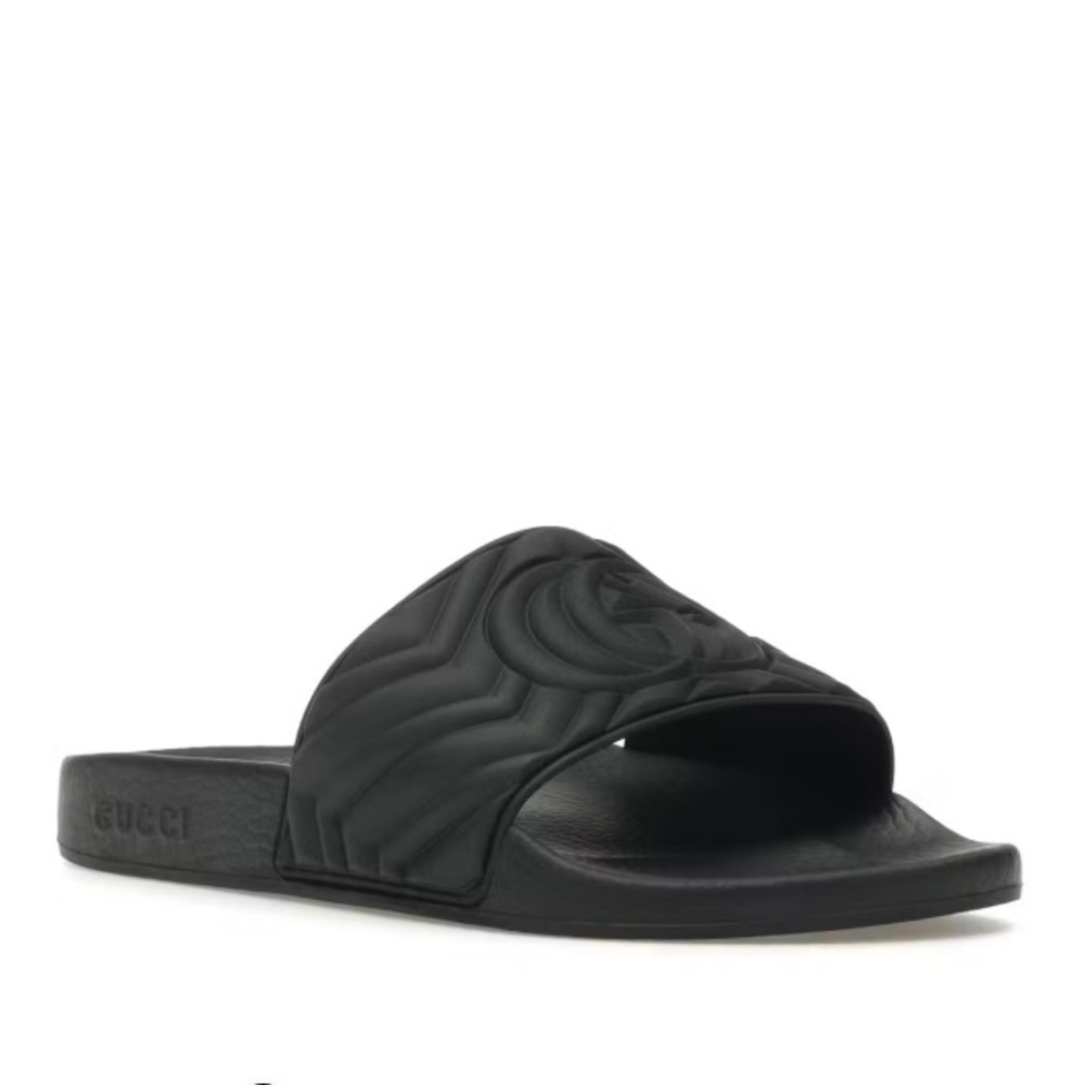 GUCCI MATELASSE SLIDES